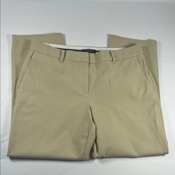 Ann Taylor Curvy Fit Tan Ankle Pants
Sz 10 - Picture 1 of 10